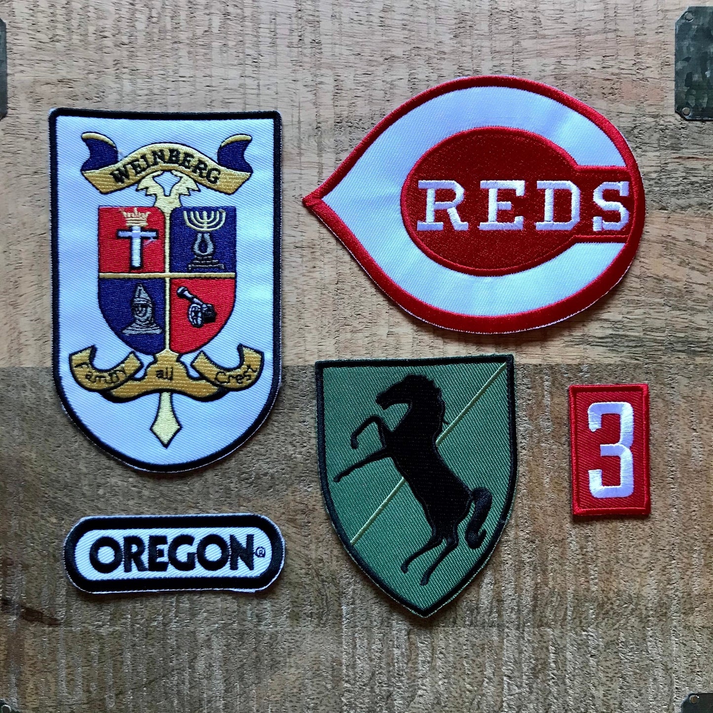 THE GOONIES DATA TRENCH COAT EMBROIDERED PATCH SET IRON HALLOWEEN COSTUME DIY