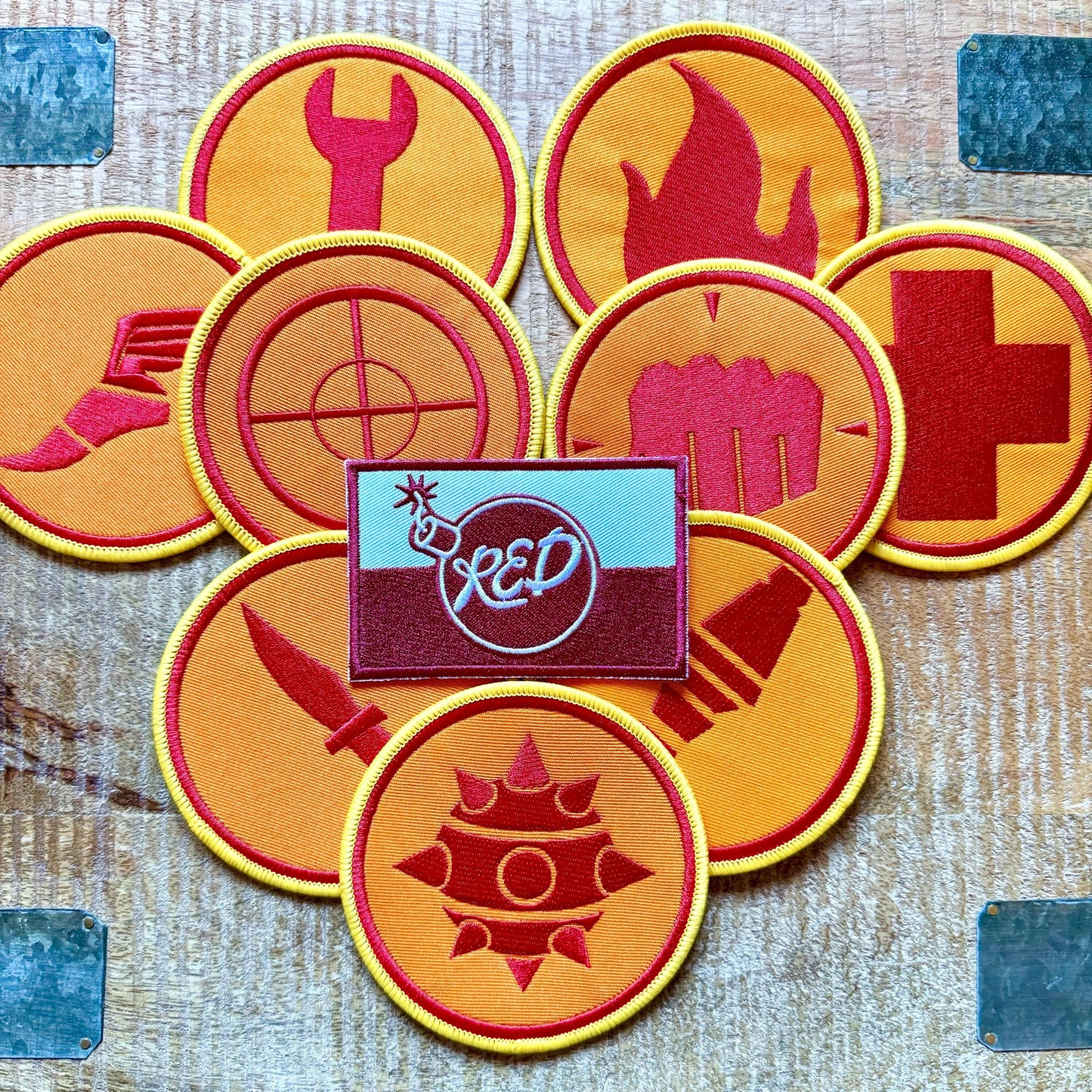Team Fortress 2 RED Uniform Set Patches Embroidery Iron On Sew Badge DIY Prop Costume TF2 Pyro Soldier Spy Scout Medic Engineer Heavy Sniper
