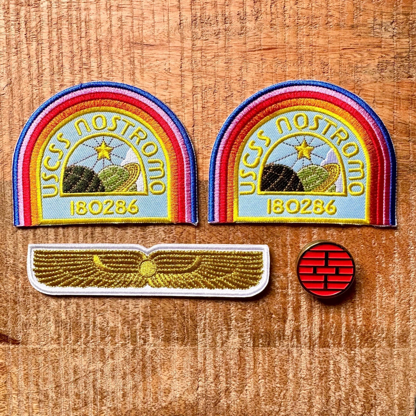 Alien Captain Arthur Dallas Golden Wings Uniform Patch USCSS Nostromo Embroidered Iron On Sew Patch Badge DIY Prop Costume Ripley Koblenz