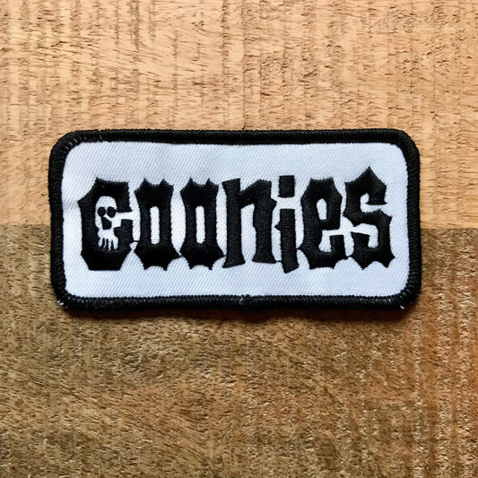 The Goonies Crew Jacket Embroidered Sew On Iron On Patch Badge Parche DIY Costume Mouth Data Chunk Mikey Brand Andy - Demogorgon Patches DP