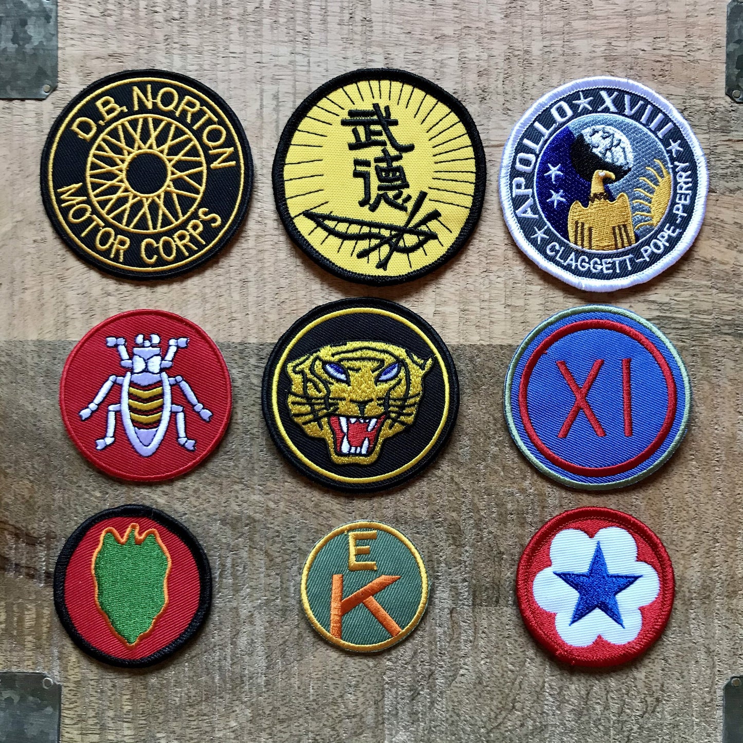 THE GOONIES DATA TRENCH COAT EMBROIDERED PATCH SET IRON HALLOWEEN COSTUME DIY